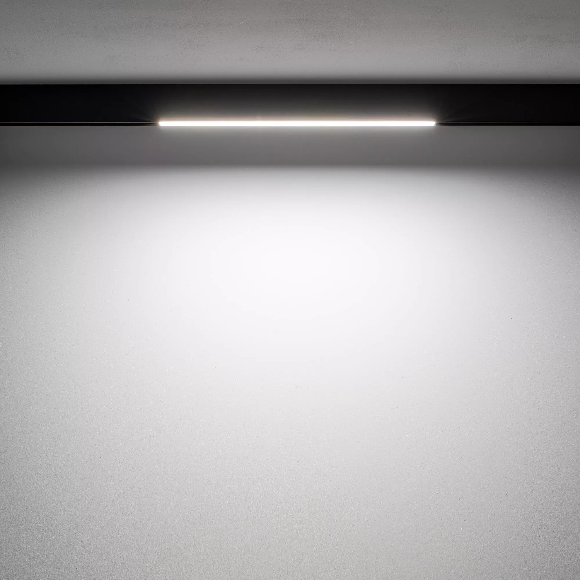 LVM LINE LED 15W 4000K