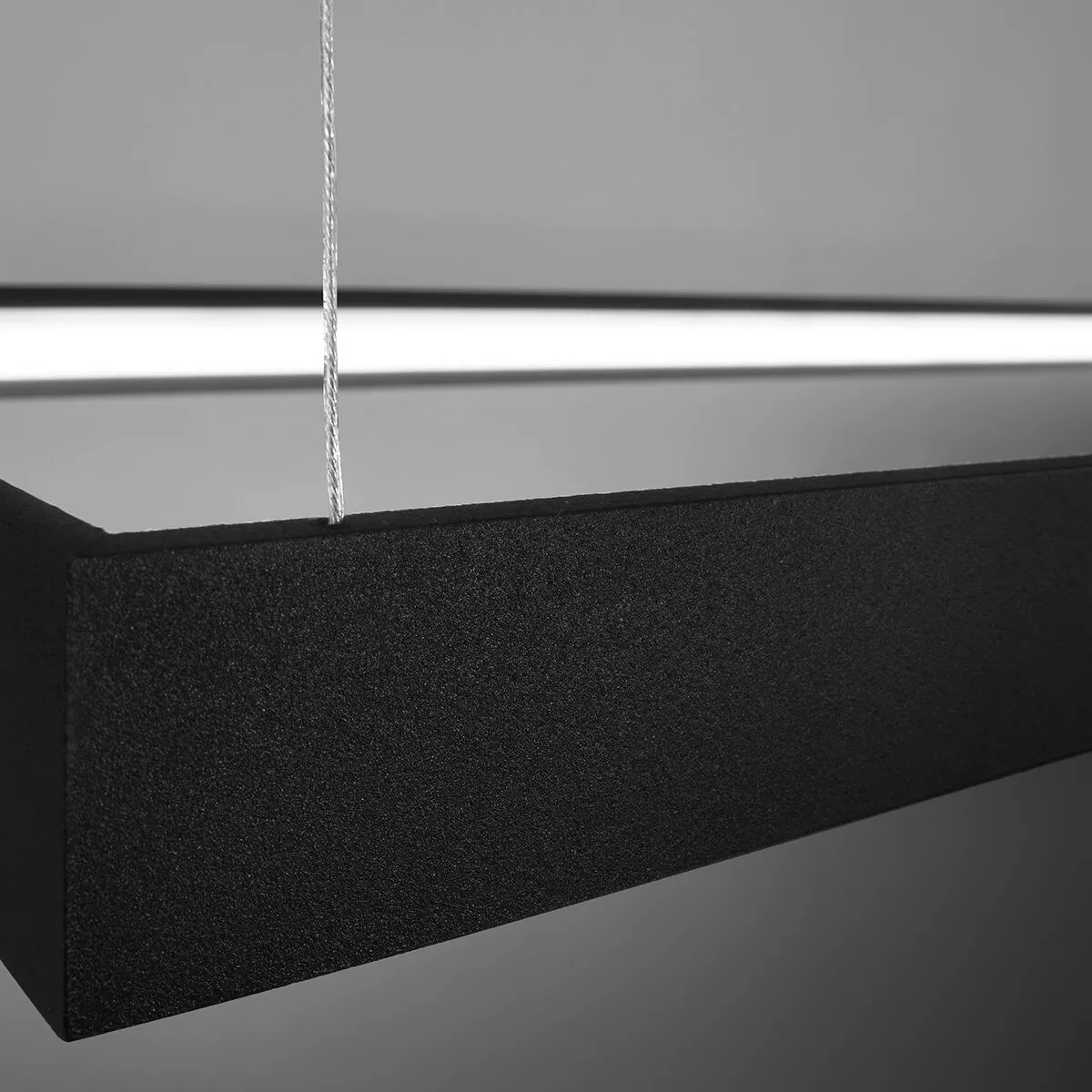 ŻYRANDOL TUULA M CZARNY LED 4000K