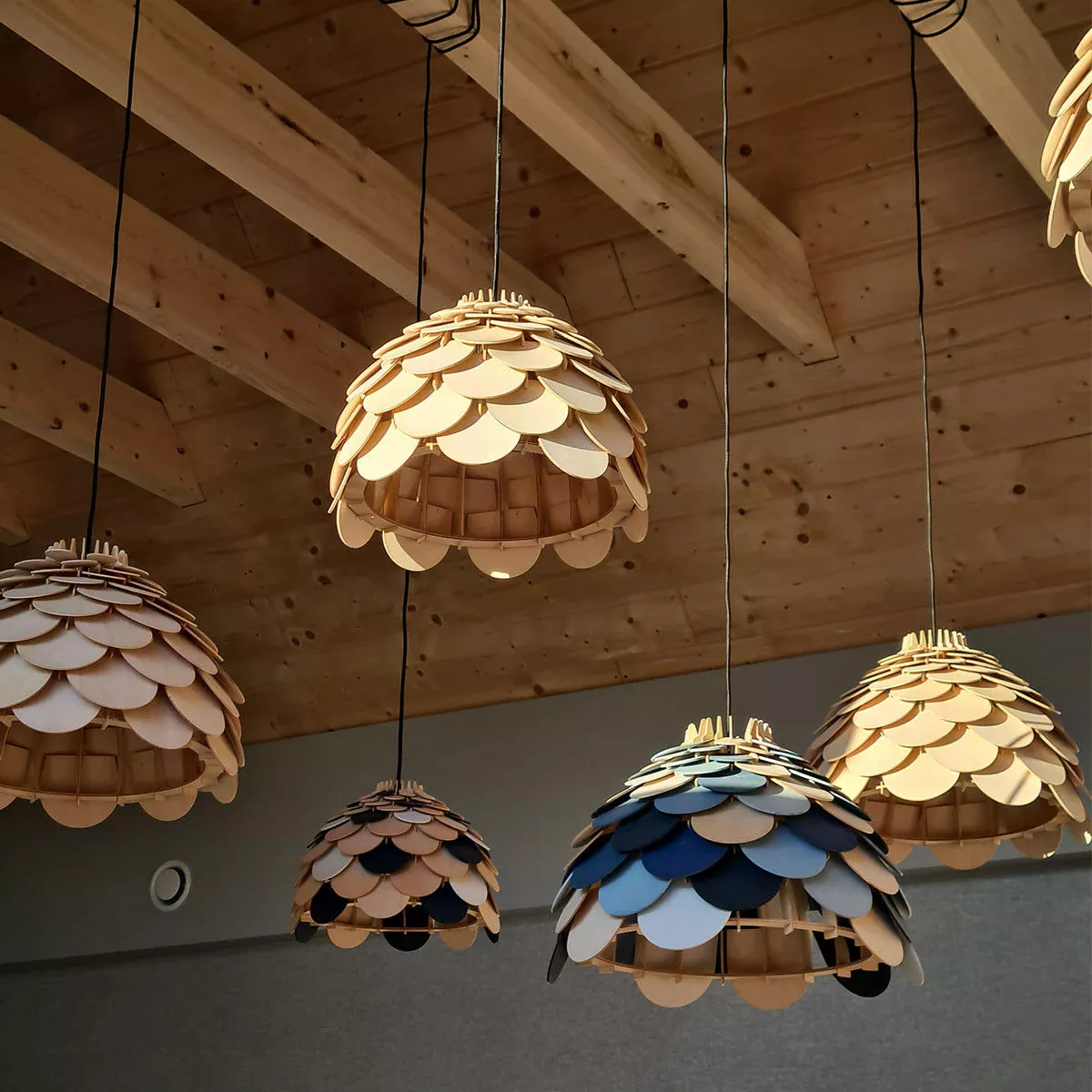 Lampa wisząca Burgo duża drewniana 1xE27 Lampa wisząca Burgo duża drewniana 1xE27