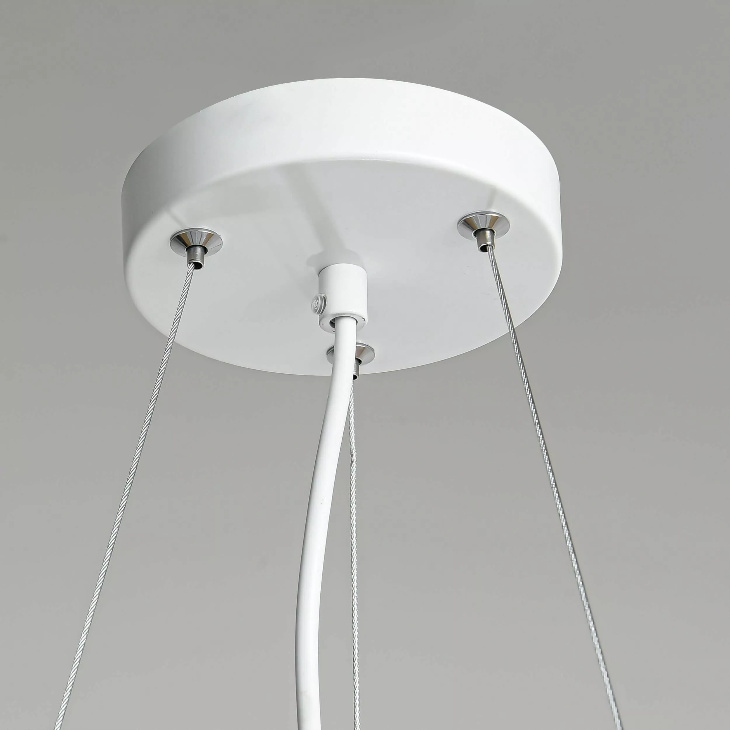 Lampa wisząca Reus biała 3xE27 Lampa wisząca Reus biała 3xE27