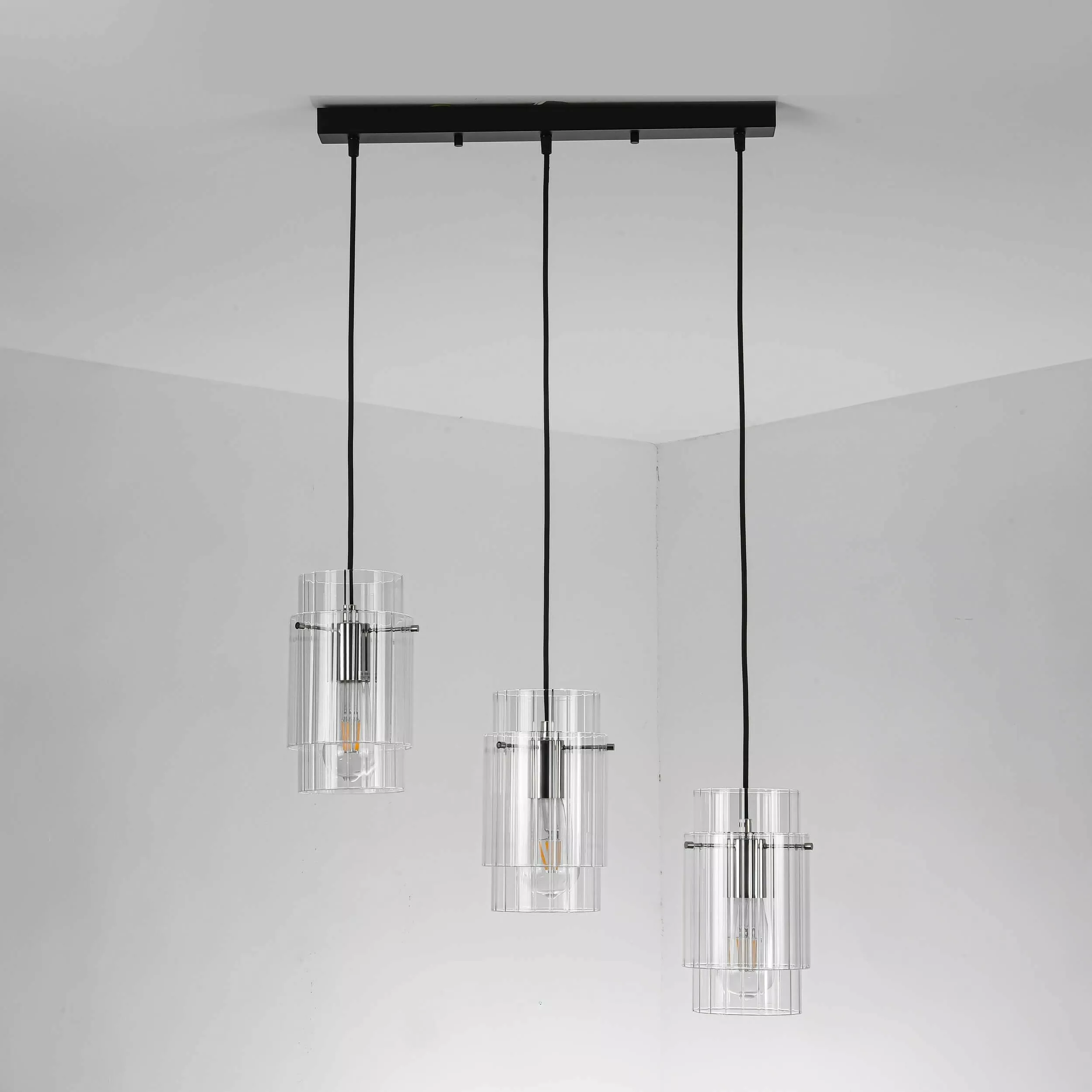 Lampa wisząca Savona czarna 3xE27 Lampa wisząca Savona czarna 3xE27