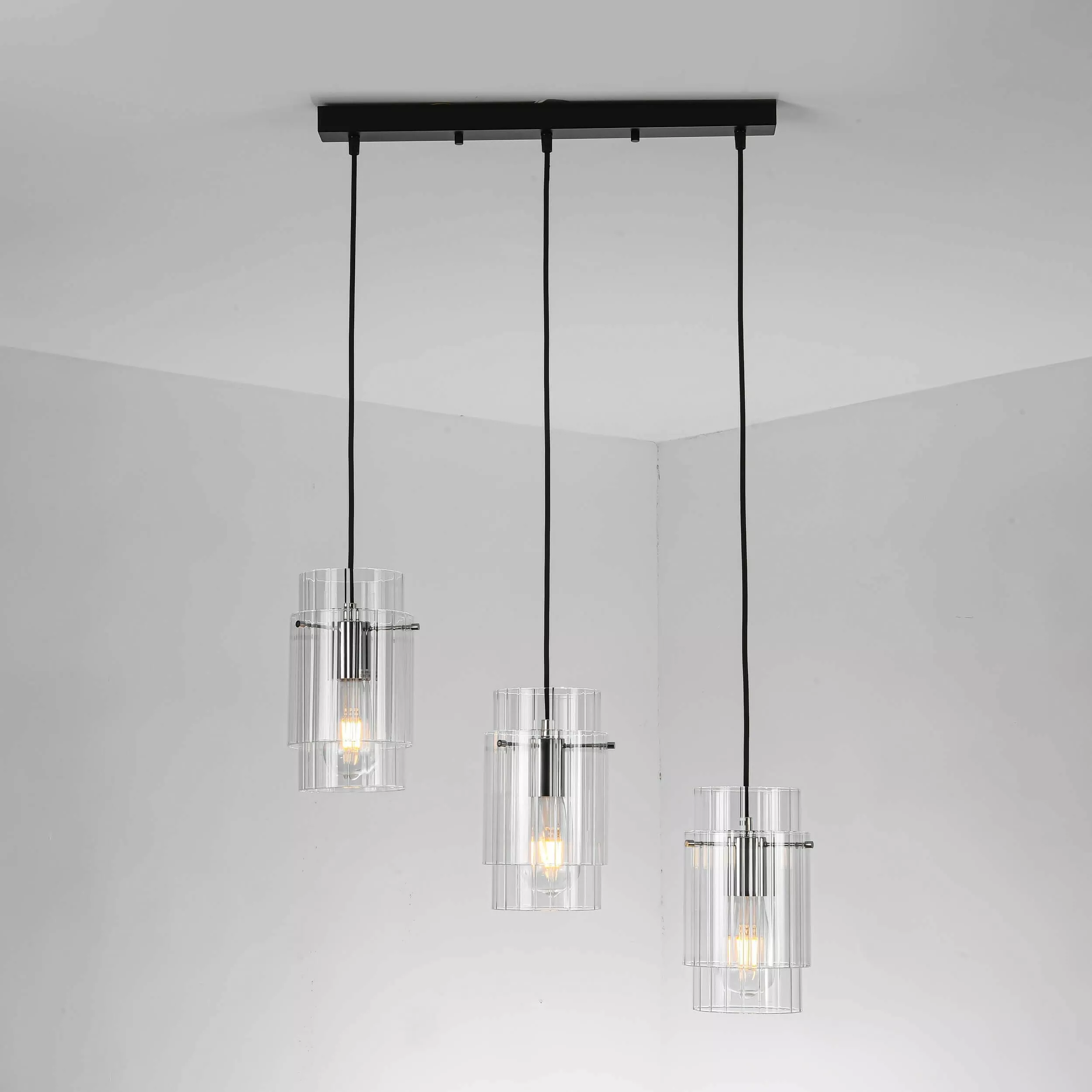 Lampa wisząca Savona czarna 3xE27 Lampa wisząca Savona czarna 3xE27