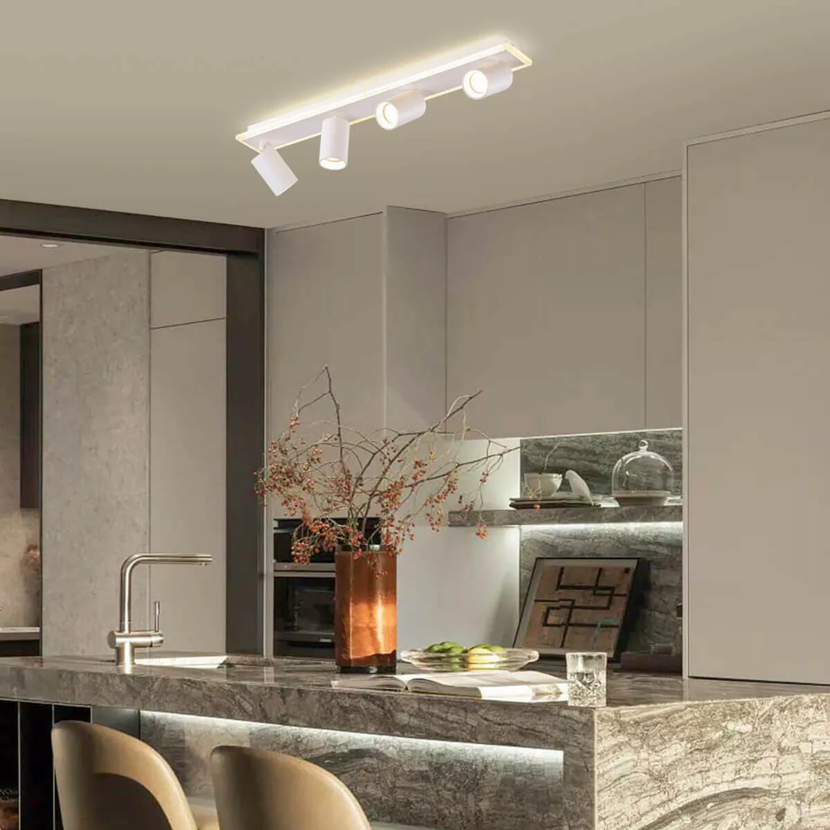 Zestaw reflektorów plafon Parma biały 4xGU10 plus LED Zestaw reflektorów plafon Parma biały 4xGU10 plus LED